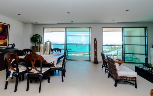 Exclusivo departamento en Venta en Novo Cancún, Puerto Cancún