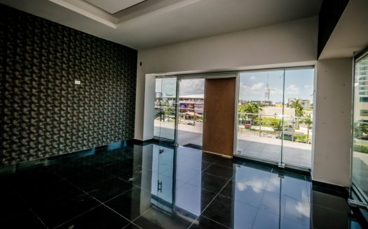 Local en venta en plaza solare, Centro