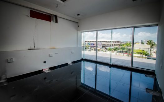 Local en venta en plaza solare, Centro