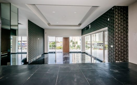 Local en venta en plaza solare, Centro