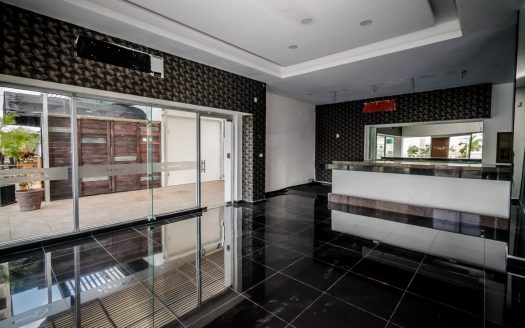 Local en venta en plaza solare, Centro