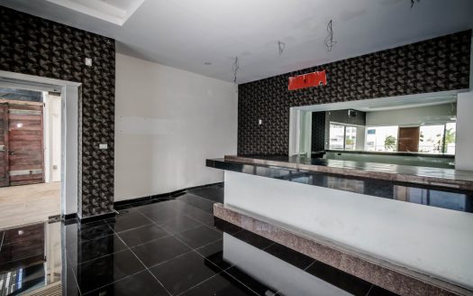 Local en venta en plaza solare, Centro
