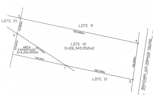 Terreno Comercial / Hotelero en Venta junto al Aeropuerto de Cancún