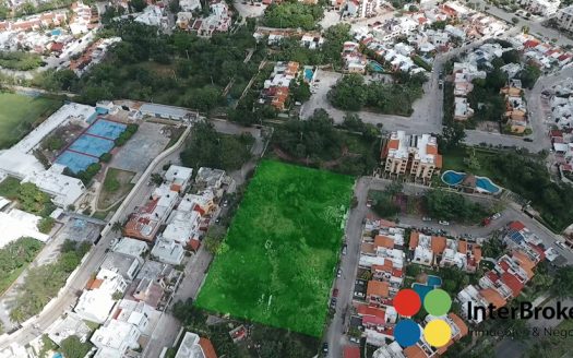 Lote multifamiliar (condominal) en Venta en SM 18, Cancún