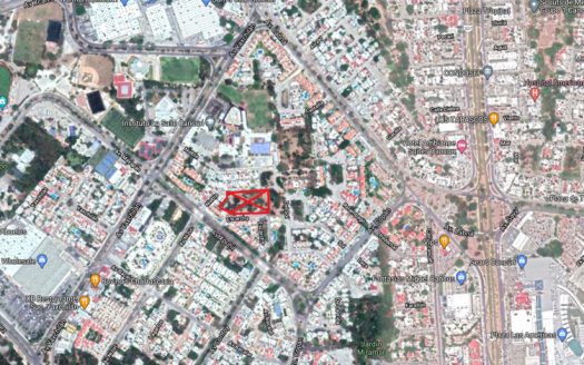 Lote multifamiliar (condominal) en Venta en SM 18, Cancún
