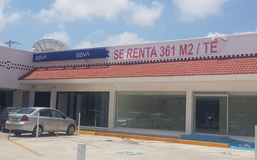 Local comercial en Renta, Av. Tulum, Cancún
