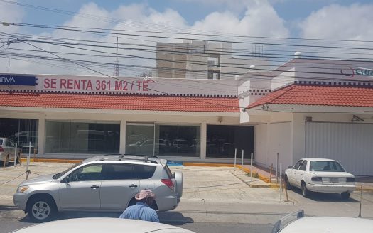 Local comercial en Renta, Av. Tulum, Cancún