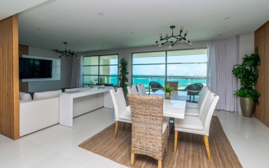 Departamento remodelado en Venta en Novo Cancún, Puerto Cancún