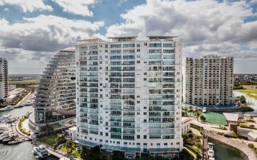 Departamento en venta en ARIA Puerto Cancún