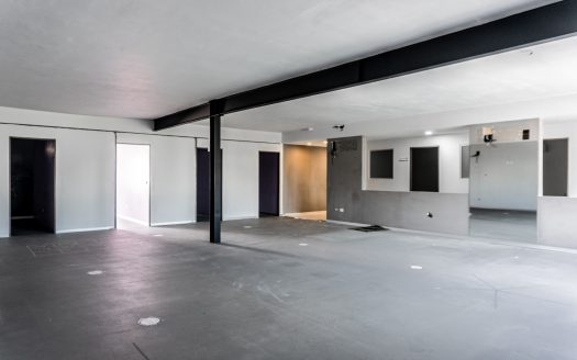 Inmueble comercial en Venta sobre Av. Huayacan